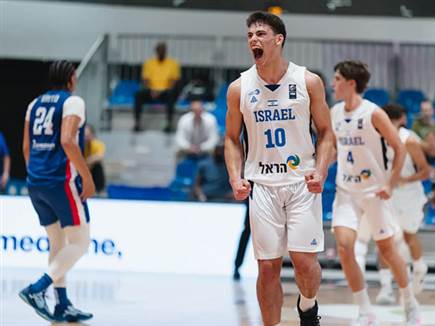 (FIBA) (צילום: ספורט 5)