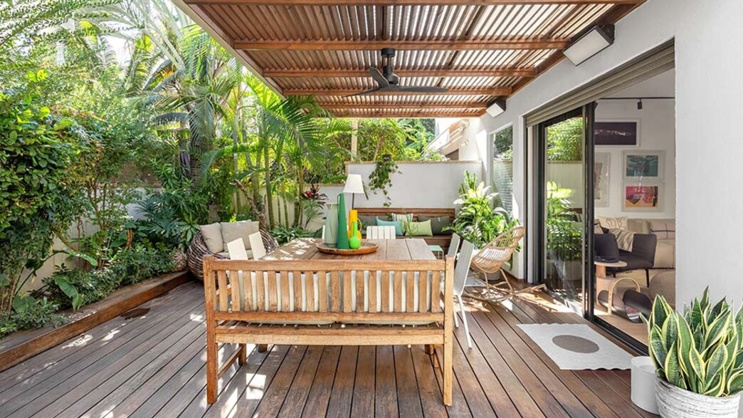 עיצוב שירי הימן, חוץ עיצוב שירי הימן, חוץ