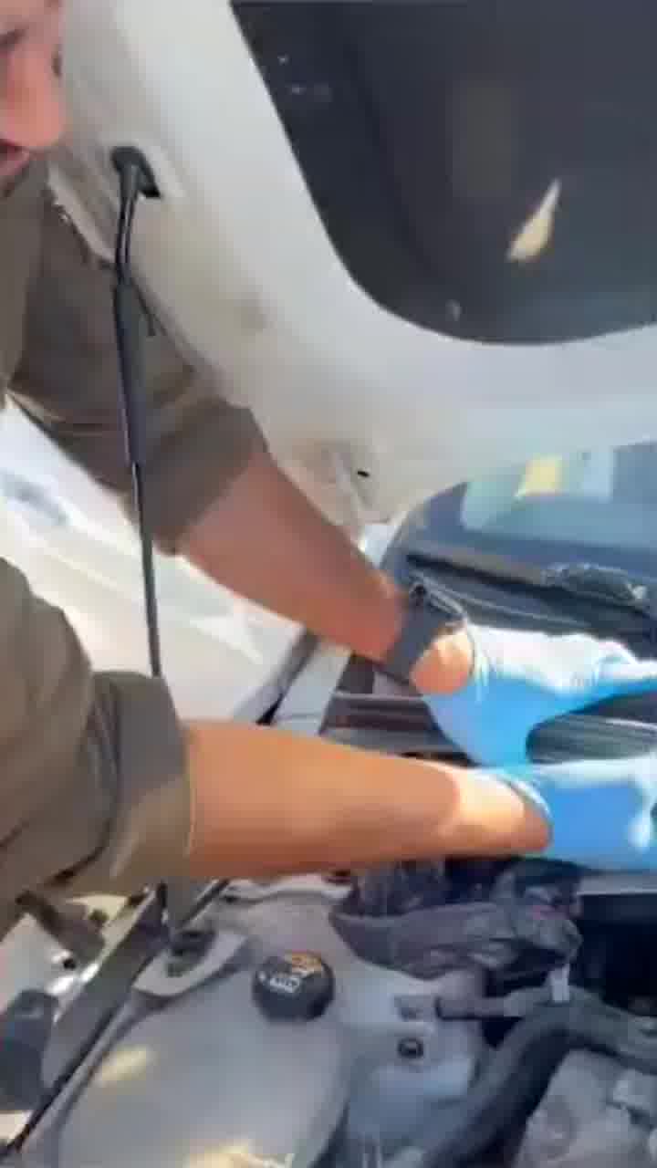 בפעילות משטרה בצפון אותרו חלקי נשק בתוך סליק במכסה המנוע של רכב, חשוד נעצר