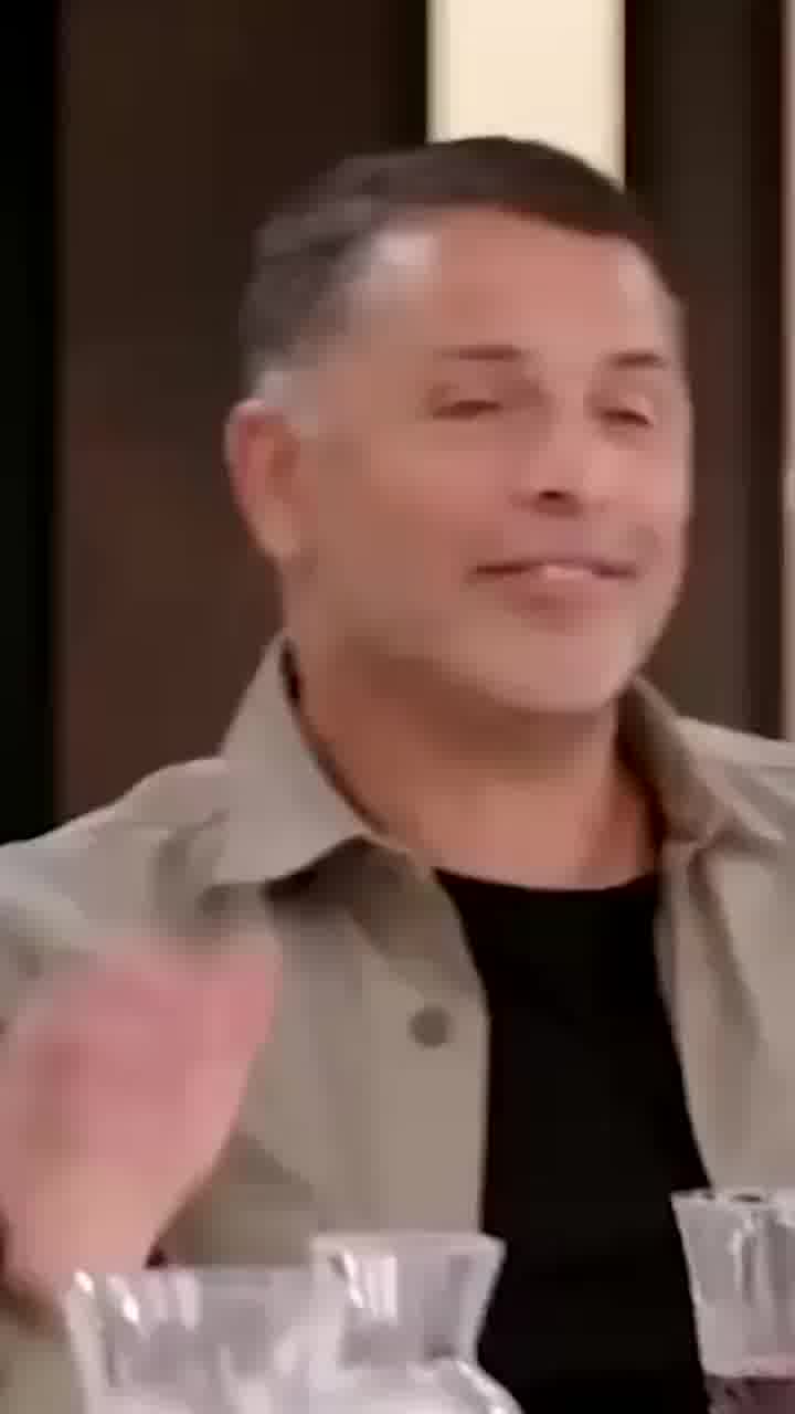 הפוליטיקה נכנסת גם לדיון בשולחן ״המטבח המנצח VIP”: נדב אבוקסיס מודה -״אני נורא מפחד מממשלת שמאל״