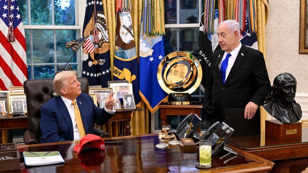 הפגישה השנייה של ביבי וטראמפ בבית הלבן הפגישה השנייה של ביבי וטראמפ בבית הלבן