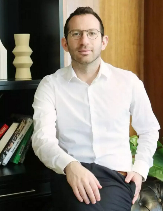 עו