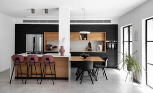 אי כקלישאה או מאסט עיצוב איה אמוזג (צילום: שירן כרמל)