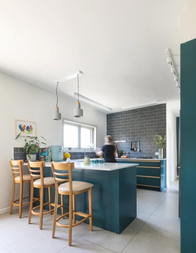 אי כקלישאה או מאסט  ג  עיצוב מיטל פומרנץ