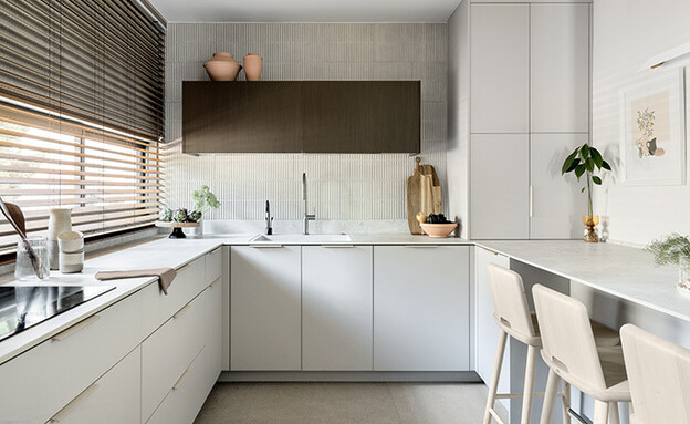 אי כקלישאה או מאסט עיצוב שירה רוזנפלד גליל