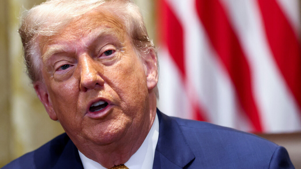 דונלד טראמפ בישיבת קבינט לאחר פגישתו עם נתניהו