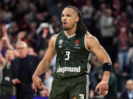 קארסן אדוורדס. מאייר זכה להודעה מפתיעה ממנו (GETTY) (צילום: ספורט 5)