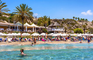 חוף קוראל ביי קפריסין (צילום: kirill_makarov, shutterstock)