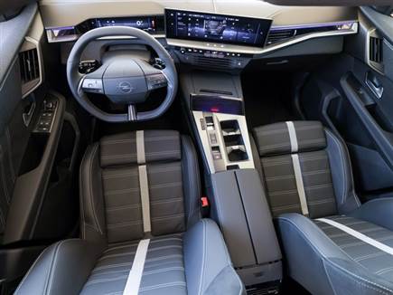 רשימת אבזור מכובדת (צילום: ספורט 5)