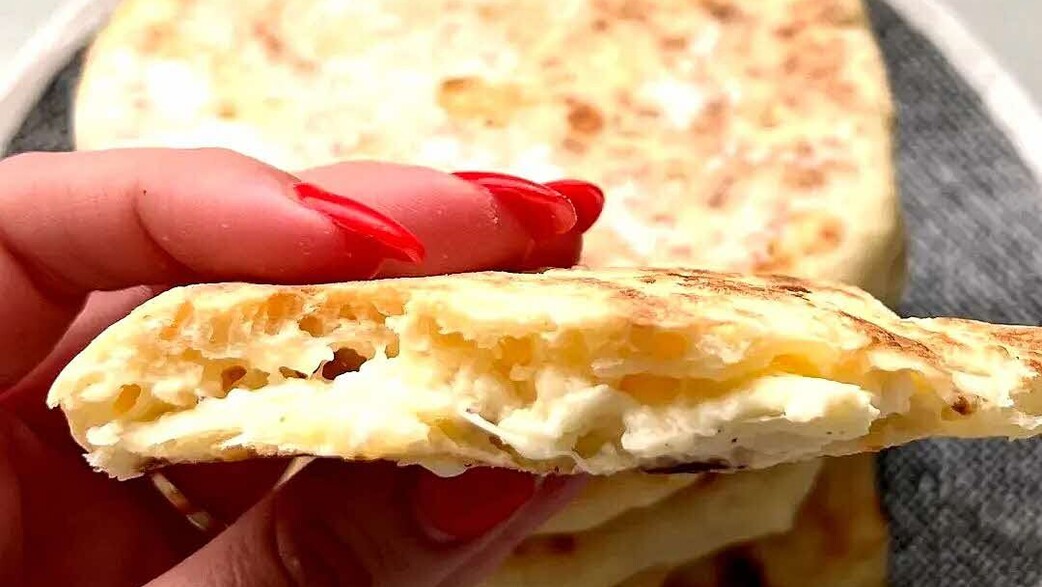 קאדה – מאפה גבינות במחבת