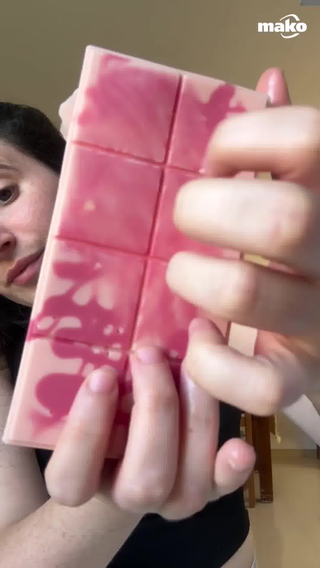 היורש של שוקולד דובאי מכיל רק 4 מרכיבים