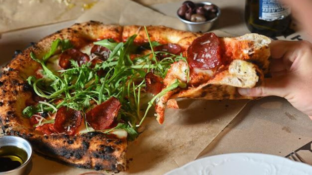 פיצה פפרוני של פורטונה פיצה פפרוני של פורטונה