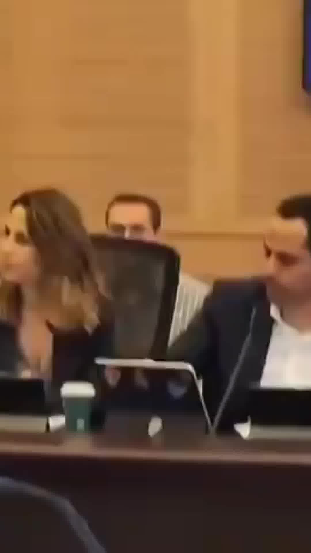 ח"כ שירי הקריא את הידיעה על פרישה צפויה של החרדים, ח"כים האופוזיציה התיישבו במקומם