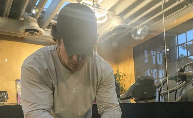 דיוויד קורנסווט דיוויד קורנסווט