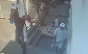 פורצים גנבו את כספי החתונה
