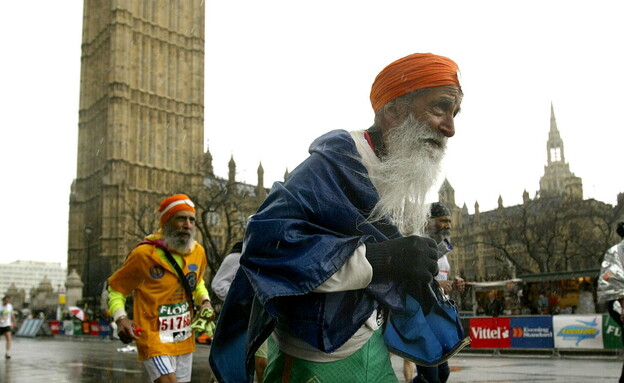 פאוג'ה סינג, האצן המובגר בעולם, נהרג בגיל 114 (צילום: reuters)