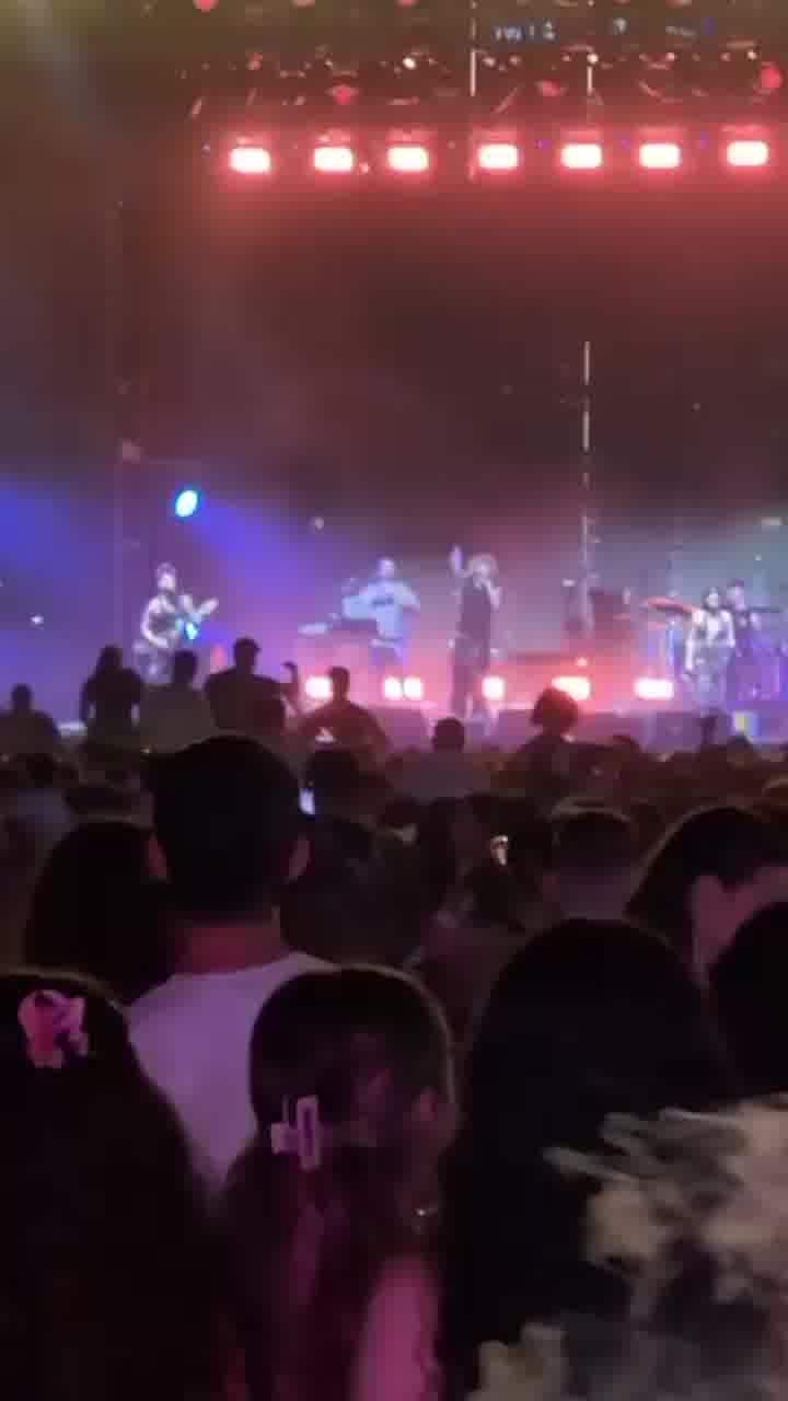״אתם לפני התקופה הכי יפה בחיים שלכם״: נס וסטילה מופיעים בפני מלש״בים בפסטיבל יותר