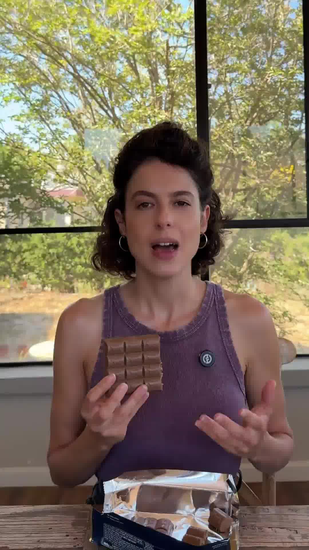 טעמנו את הגרסה של עלית לשוקולד דובאי. התחרטנו