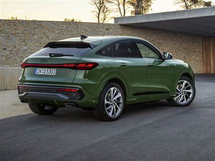 הממדים החיצוניים זהים ל-Q5 הרגיל, למעט פחות 0.6 ס“מ בגובה