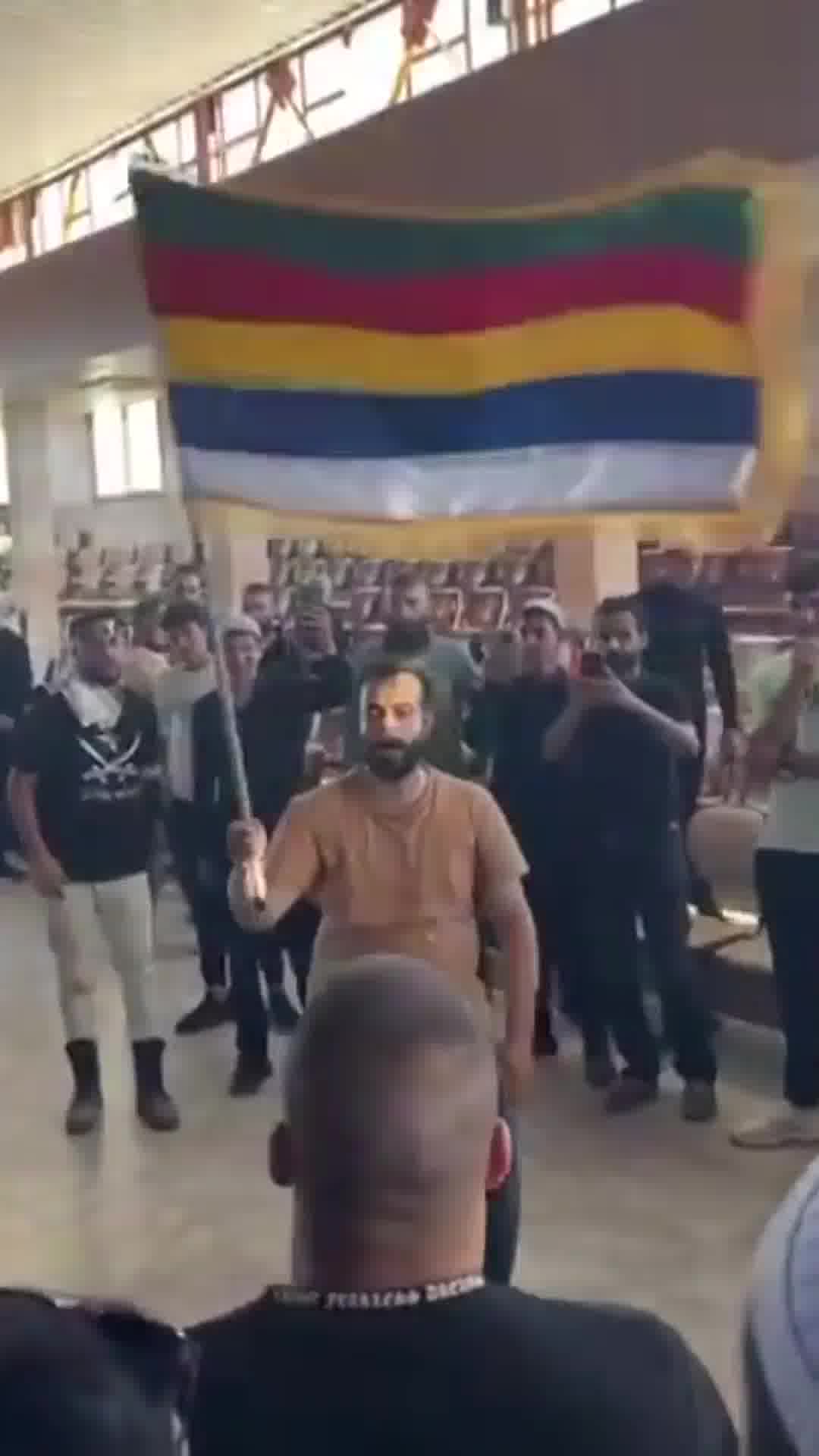 אחרי שעשרות חצו את הגבול לסוריה  - דרוזים מישראל בבית העם בכפר חאדר