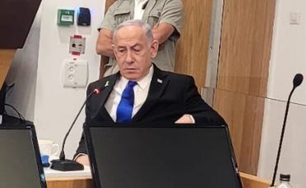 היום השישי לחקירה הנגדית- בנימין נתניהו בבית המשפט (צילום: N12)
