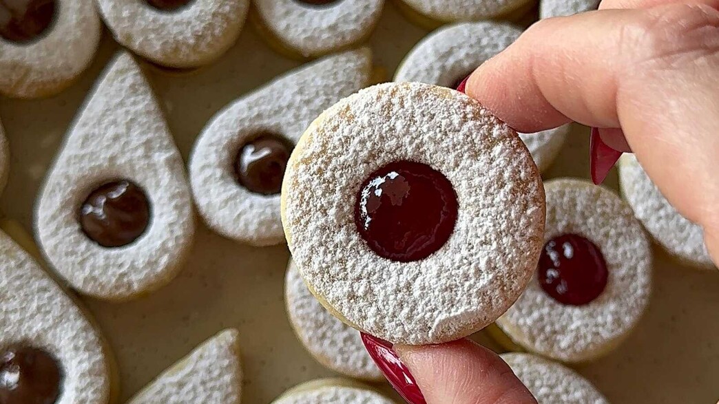 עוגיות חמאה ריבה קלאסיות עוגיות חמאה ריבה קלאסיות