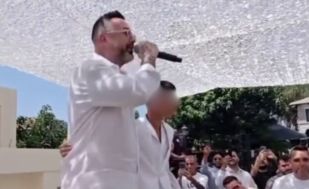 ליאור נרקיס בטקס בר מצווה (צילום: מתוך עמוד האינסטגרם @eranchen_photographer)