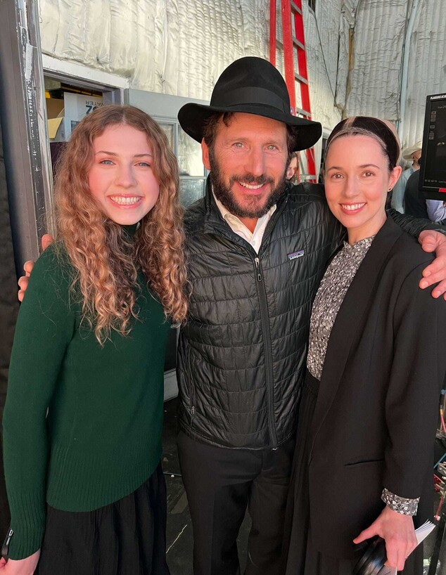 מילה ברנר לצד אלונה טל ומאיר פויארסטין מילה ברנר לצד אלונה טל ומאיר פויארסטין