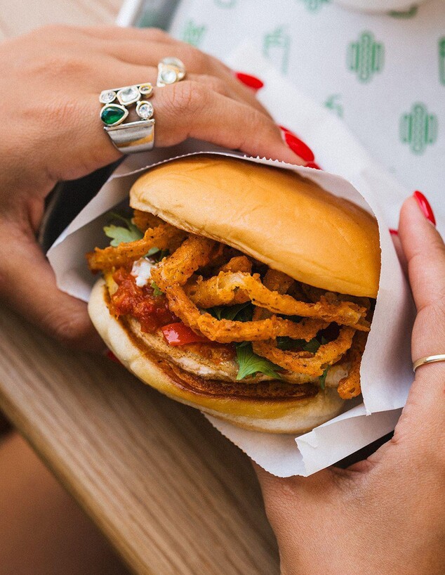 תקדים ישראלי. שאק-שוקה. שייק שאק תל אביב תקדים ישראלי. שאק-שוקה. שייק שאק תל אביב