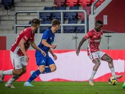 מוקדם מידי (האתר הרשמי של הפועל באר שבע) (צילום: ספורט 5)