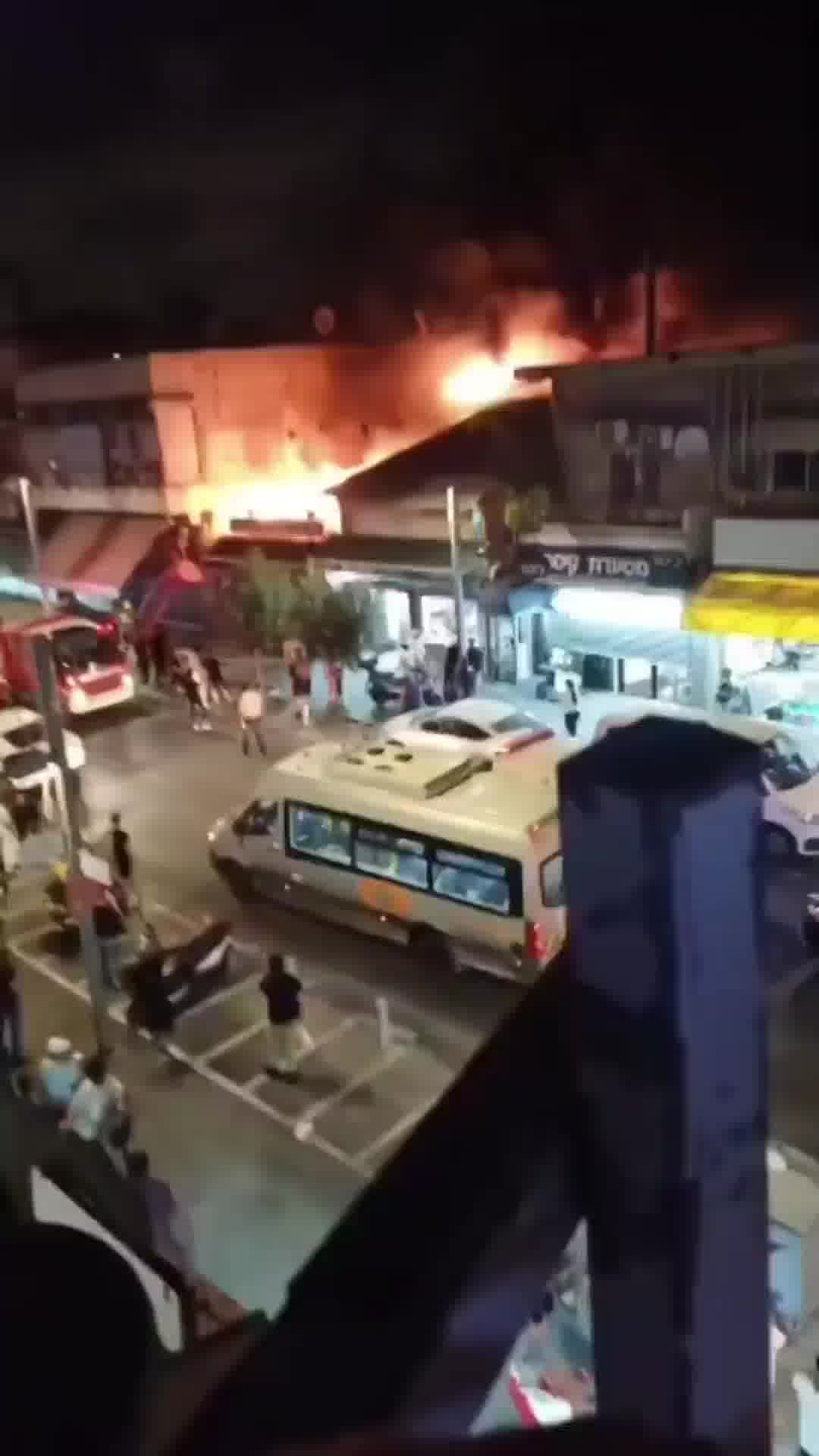 שריפה פרצה במסעדת "בוסי" בשכונת התקווה בתל אביב