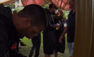 ישראלי נעצר ונאזק בטומורולנד בגלל טעות בזיהוי (צילום: אינסטגרם)