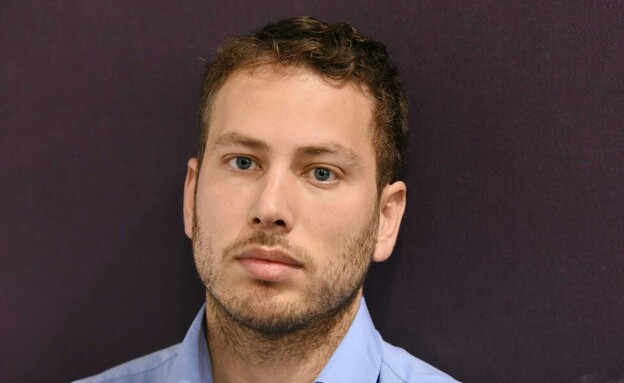 אבנר נתניהו בבית המשפט (צילום: ראובן קסטרו, פול וואלה)