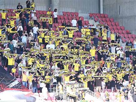 “הקהל קצת בהלם, אבל זה ישתנה“ (צילום: ברני ארדוב) (צילום: ספורט 5)