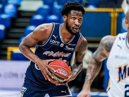 בדרך לצפוניים. לאנגבין (GETTY) (צילום: ספורט 5)