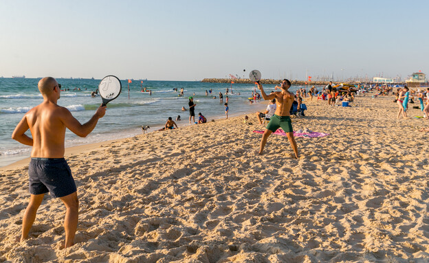 חוף לידו באשדוד (צילום: פלאש 90)