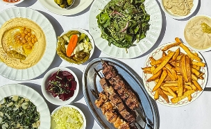 פתיחת שולחן בגיטה (צילום: דור לוי, יחסי ציבור)