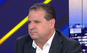 איימן עודה (צילום: מתוך "אופירה ולוינסון", קשת 12)