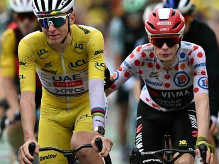 וינגגור מברך את פוגצ`אר (getty) (צילום: ספורט 5)