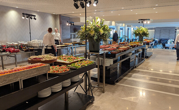 דן אכדיה דן אכדיה