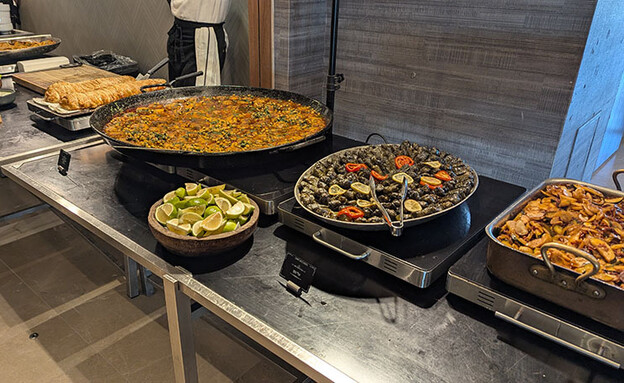 דן אכדיה דן אכדיה