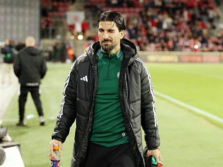 רפאלוב. מחפש קשר אחורי (אלן שיבר) (צילום: ספורט 5)