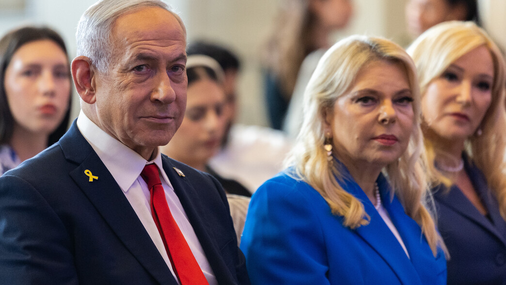 מקורבים לראש הממשלה: „בקשת החנינה מהרצוג – Win-Win”