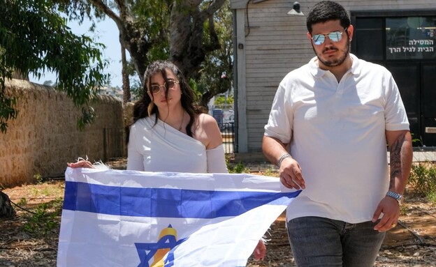 שחר ושיר שדחו את החתונה בגלל המו