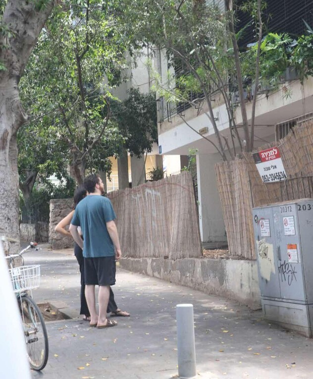 לוסי איוב מחפשת דירה 2 לוסי איוב מחפשת דירה 2