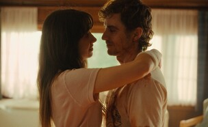 צמודים, דייב פרנקו, אליסון ברי (צילום: יחסי ציבור, באדיבות סרטי יונייטד קינג )