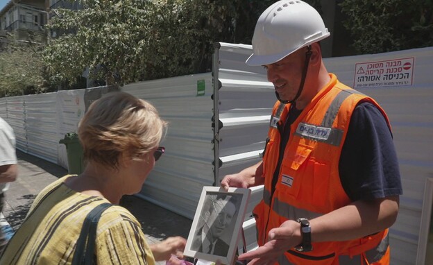 התמונה של בעלה המנוח של ג'ורג'טה שנמצא בהריסות (צילום: חדשות 12)
