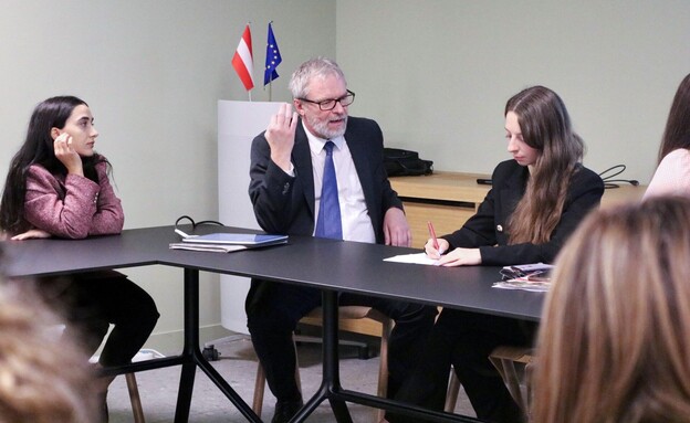 השגריר האוסטרי הפורש תומאס אוברריטר (צילום: רשתות חברתיות)