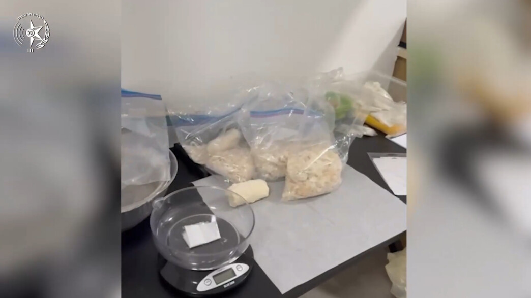 מעבדת הסמים שנתפסה בדירה בת"א מעבדת הסמים שנתפסה בדירה בת"א
