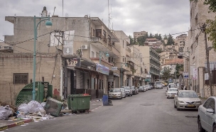 רחוב מלוכלך נצרת (צילום: artaxerxes_longhand, shutterstock)
